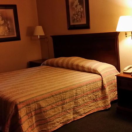 Magnuson Hotel Хардивил Екстериор снимка